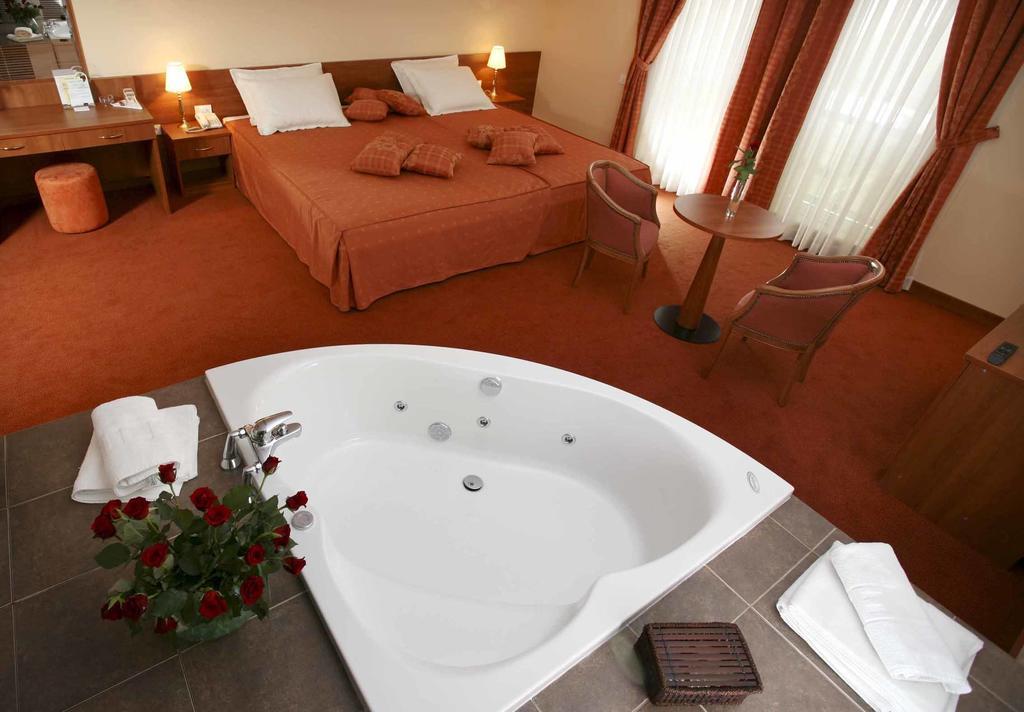 Hotel Kaktus Čitluk Екстериор снимка