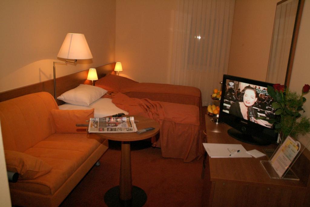 Hotel Kaktus Čitluk Екстериор снимка